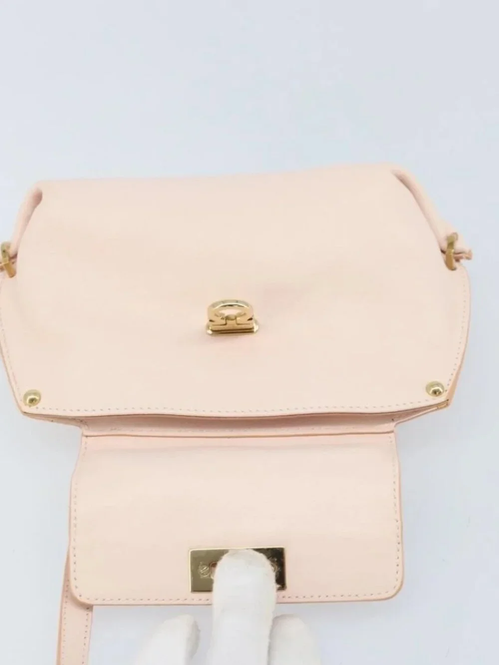 Salvatore Ferragamo Gancini Hand Bag Leather 2way Pink Gold Auth AMZ564A